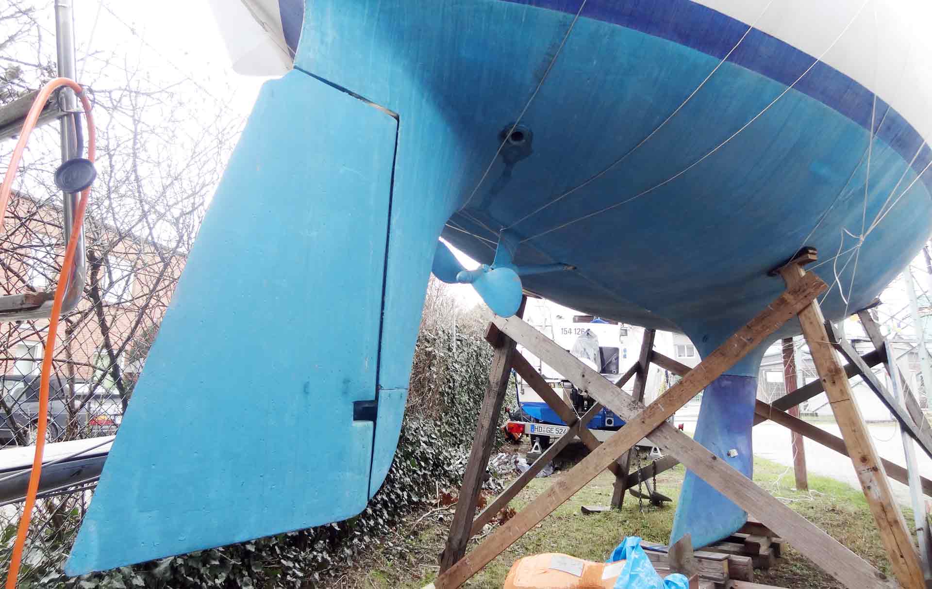What Makes A Sailing Yacht Seaworthy Skipper s Basics No frills 