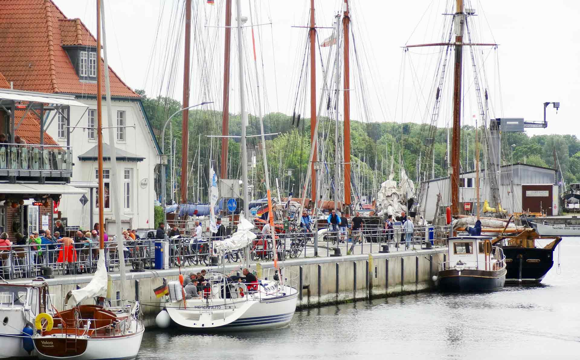Neustadt town-harbor, tied up in front of "Klüver´s" restaurant (left side)