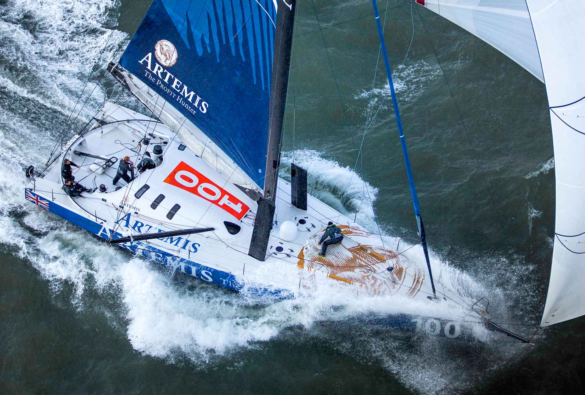 Daggerboards and massive Outriggers: This must be an IMOCA60