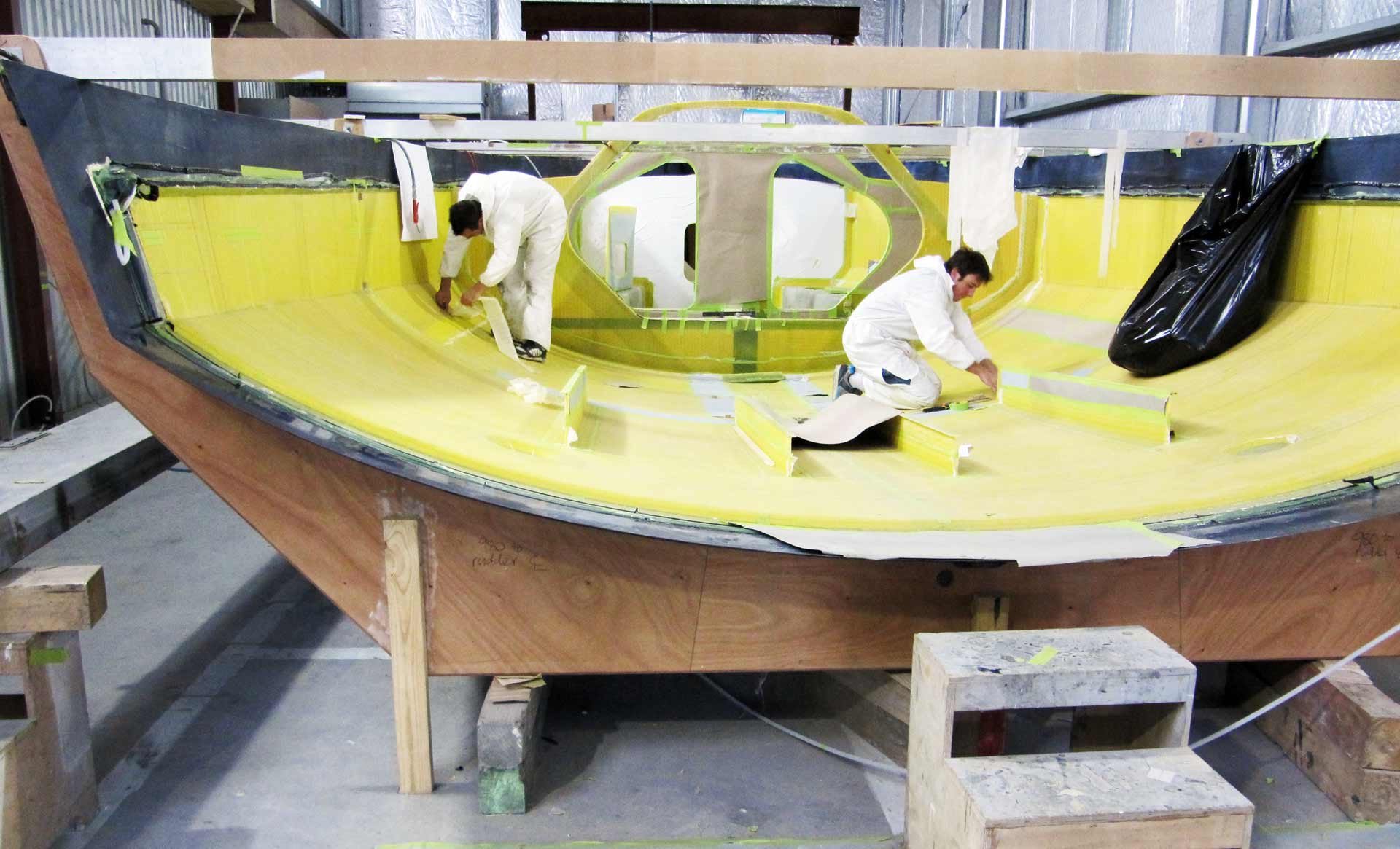 A Kiwi 40FC hull is made