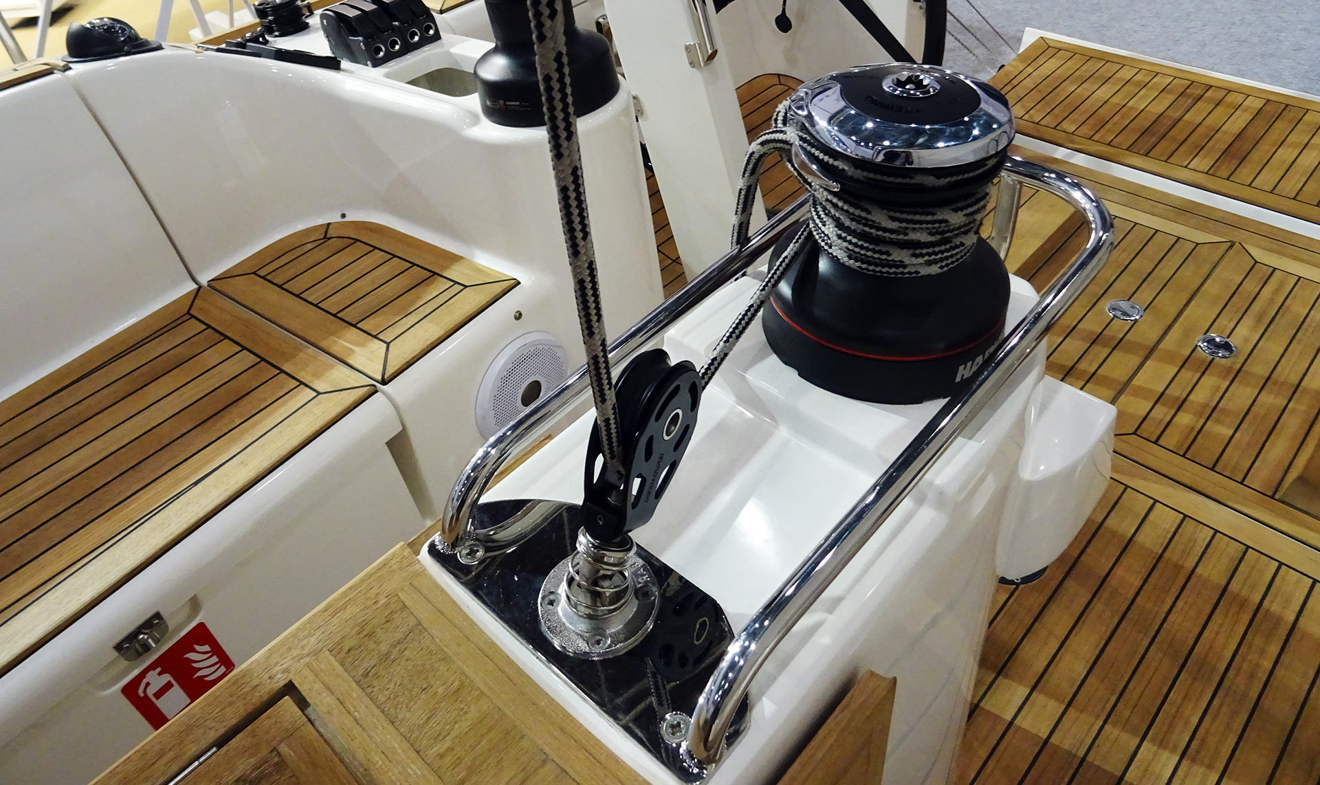 maxi yacht 1200