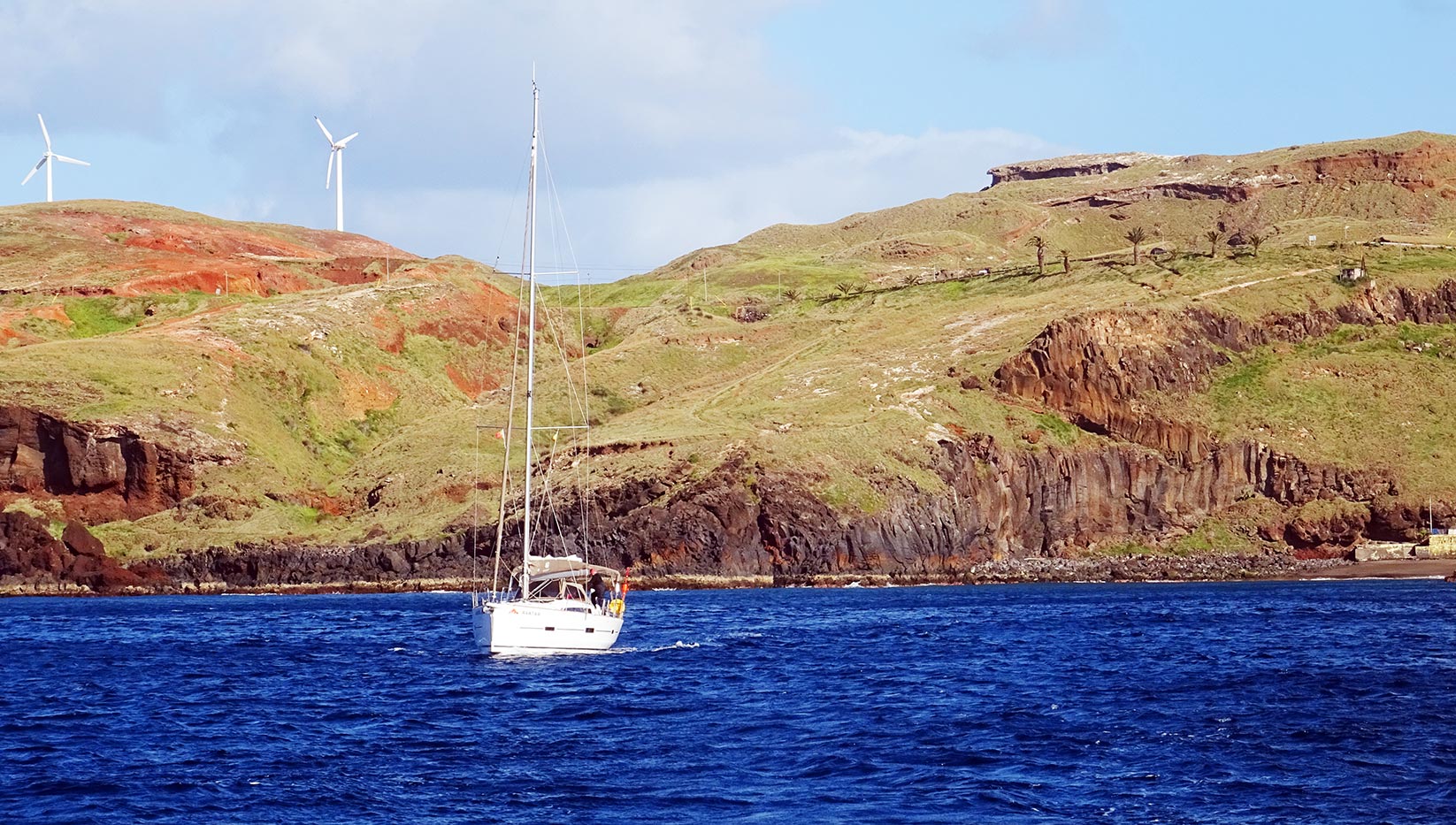 Sailing from Porto Santo to Madeira