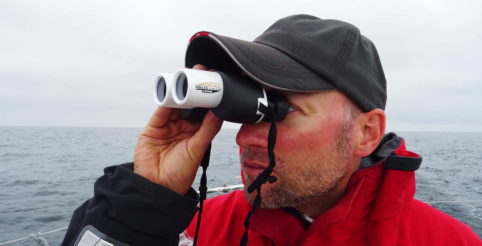 Sailing best sale binoculars review