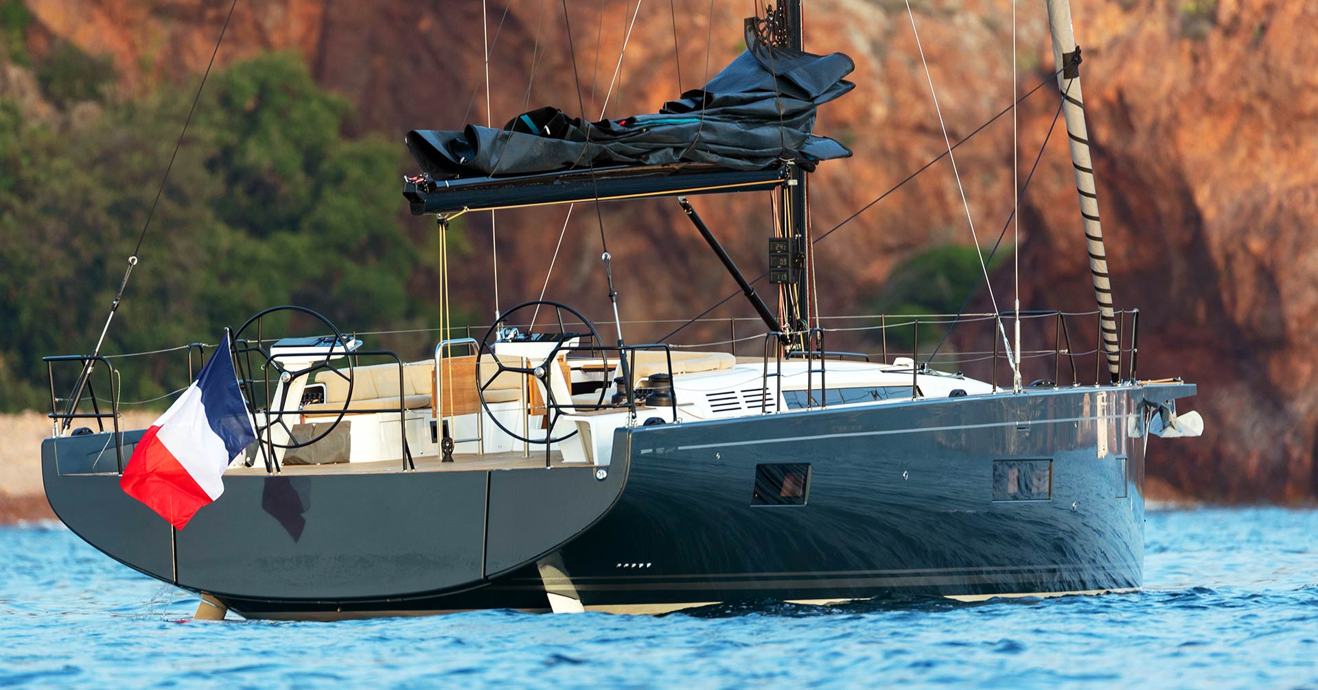 dream yacht charter beneteau