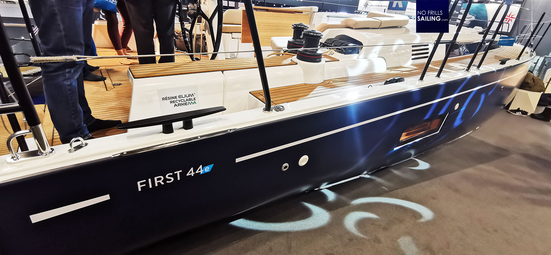 https://no-frills-sailing.com/wp-content/uploads/2022/12/12_Beneteau-First-44-sailboat-electric.jpg